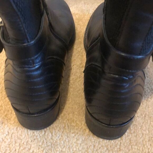 𝅺Aquatalia mid calf black leather boots - Picture 5 of 13